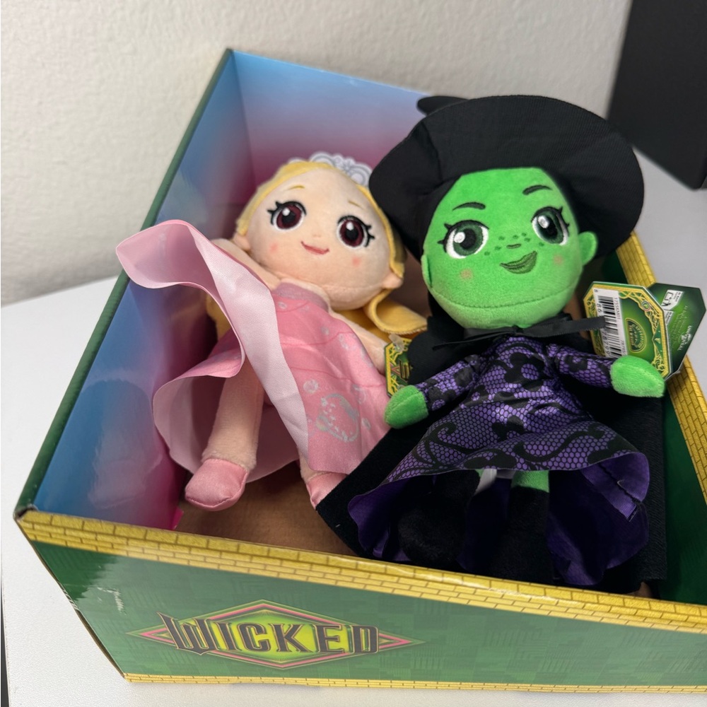 Wicked 10’Plush Elphaba Wicked Witch & Glinda The Good NEW with Display Box - Picture 7 of 8
